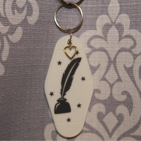 Taylor Swift Eras TTPD Hotel Keychain - Picture 2 of 2